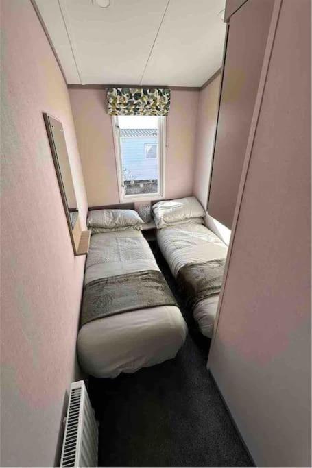 Brand New 6 Berth Holiday Home セルジー エクステリア 写真